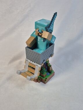 Minecraft Steve Diamond Armor Figure Cable Guys Controller Holder
